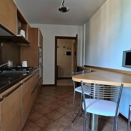 Con Free Parking E Wifi Apartment Como